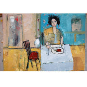 Woman eating lunch pictire